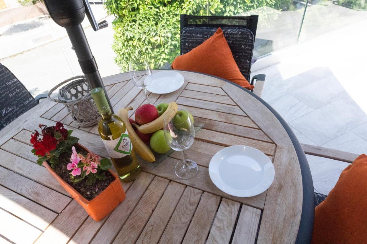 Kato Paphos 1Br Near Paphos Harbour/Beach/Sea Екстериор снимка