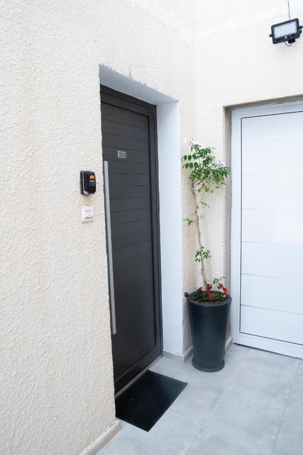 Kato Paphos 1Br Near Paphos Harbour/Beach/Sea Екстериор снимка