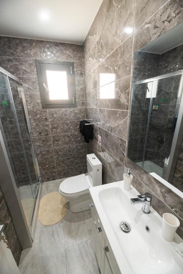 Kato Paphos 1Br Near Paphos Harbour/Beach/Sea Екстериор снимка